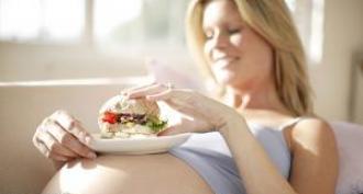 โภชนาการและระบบย่อยอาหารของหญิงตั้งครรภ์ ปัญหาทางเดินอาหารในระยะแรก