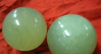 Who is the chrysolite stone suitable for - properties