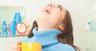 Лечение горла при беременности: особенности терапии на разных сроках Болит горло беременность 2 триместр что делать