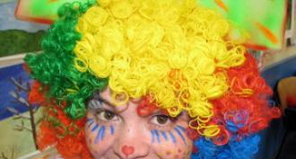 Uradi sam šminku klauna: nijanse perike i šminke Kako nacrtati masku klauna na licu